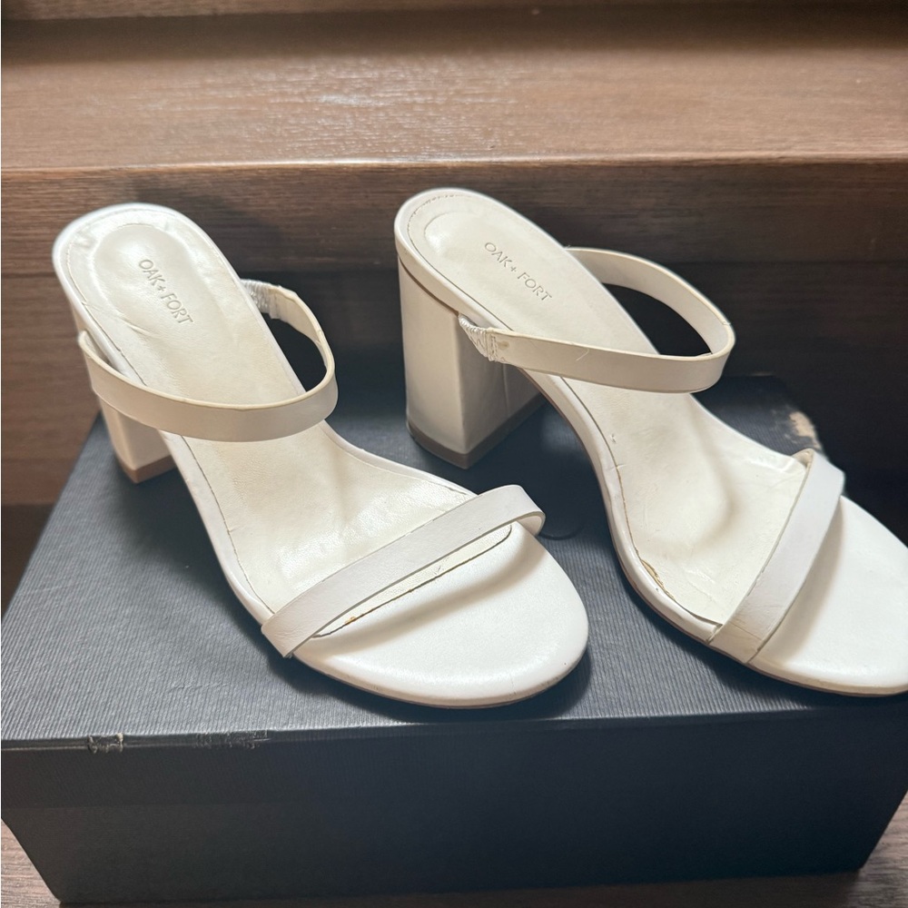 OAK + FORT White Heeled Sandals
